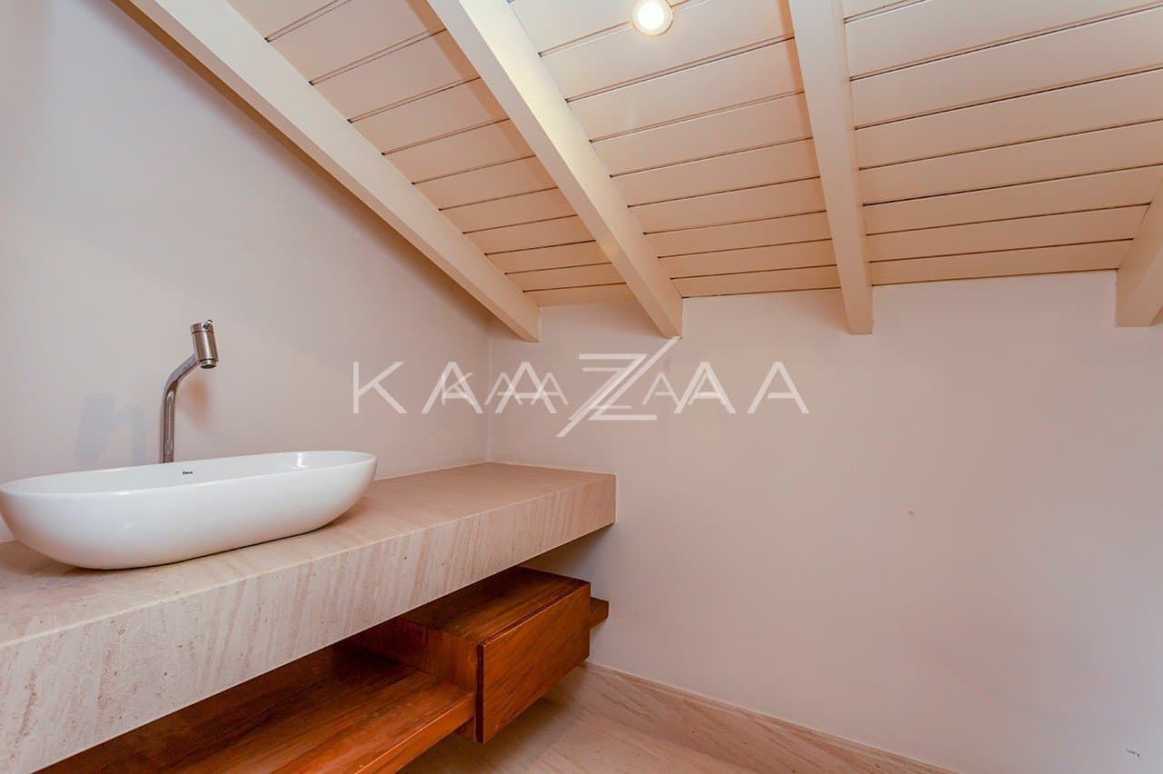 Design clean e acabamentos primorosos nesta casa na Cidade Jardim. - Foto 20