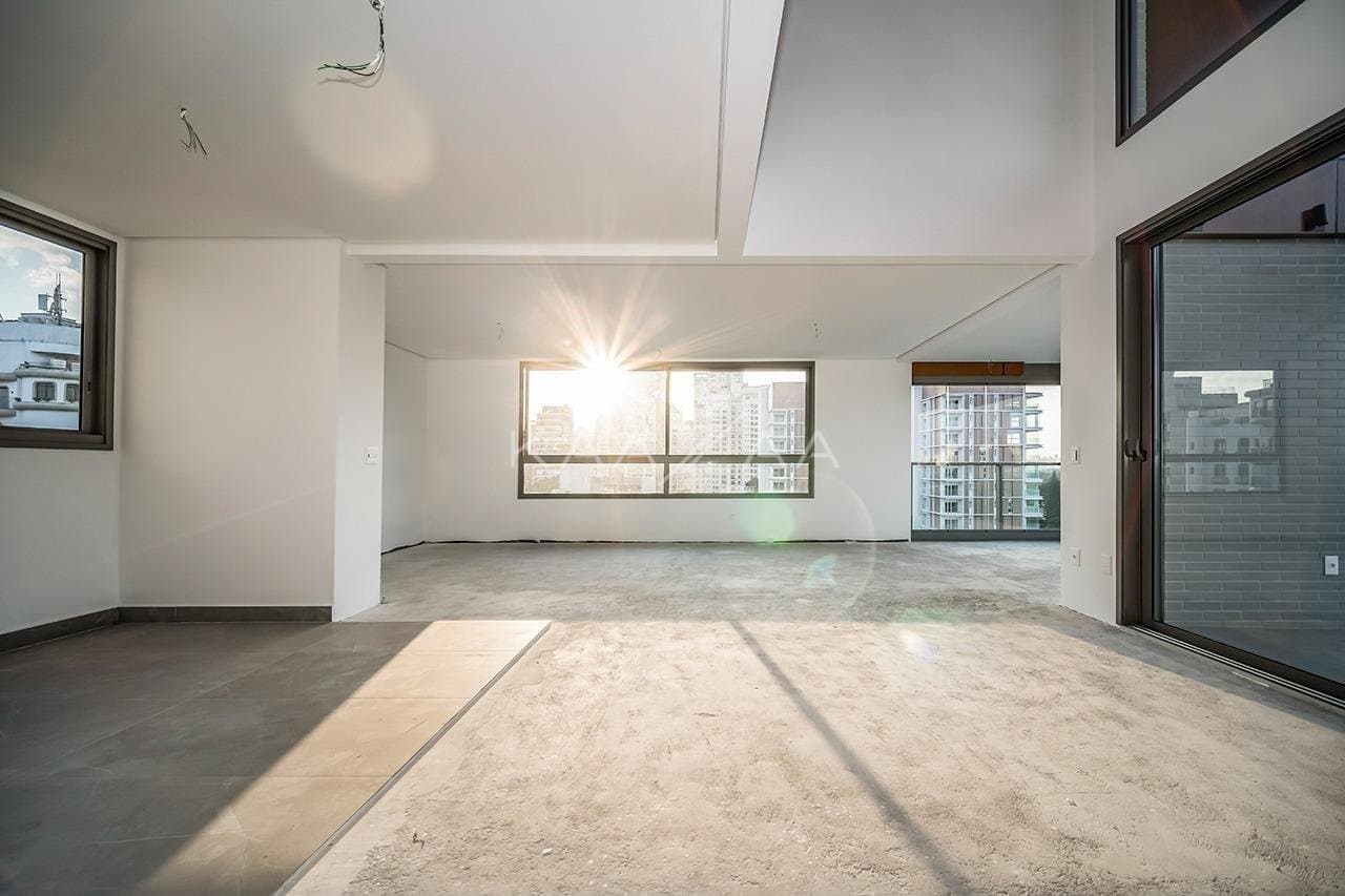 Em frente ao Parque Ibirapuera, um empreendimento rodeado de verdes. Apartamento Duplex em Moema. - Foto 4