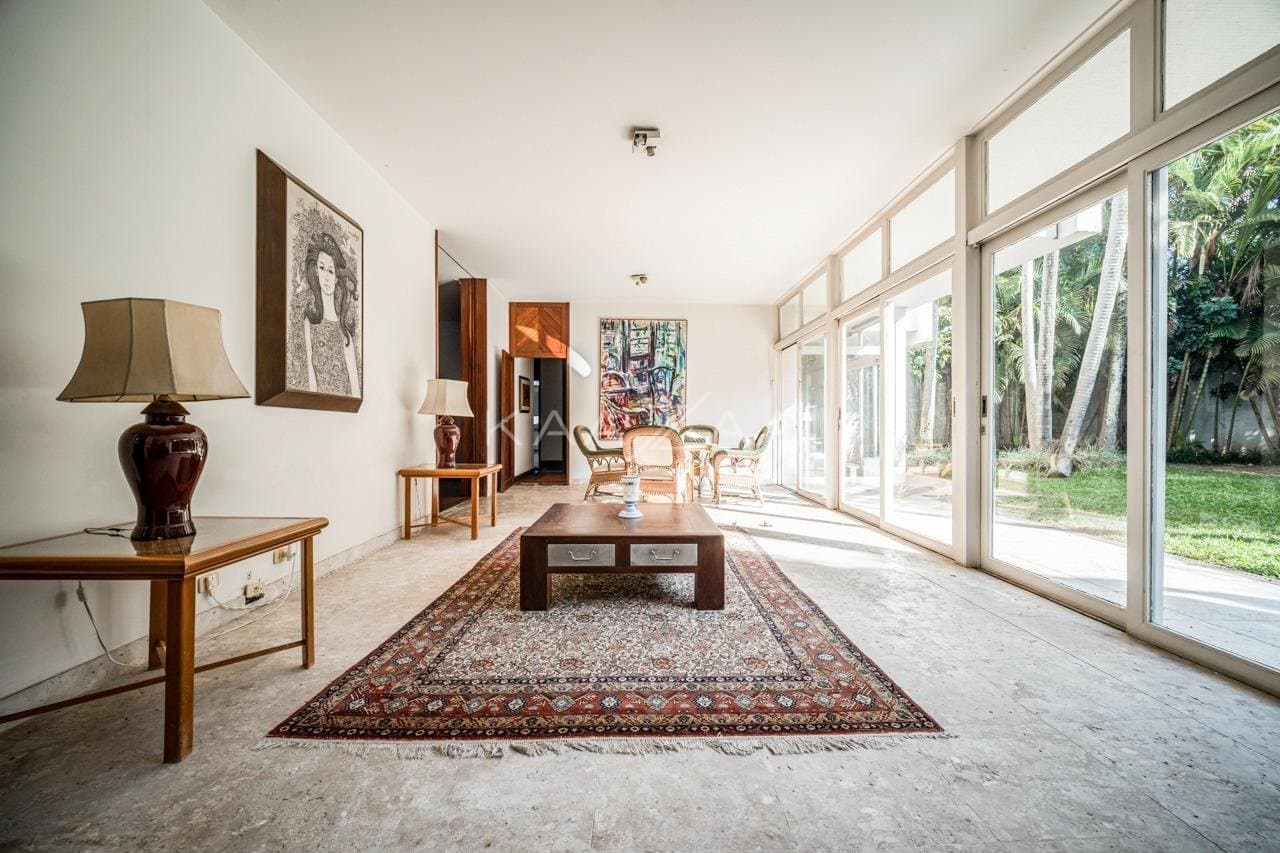 Excelente casa modernista, com lindo jardim em um amplo terreno no Jardim Europa. - Foto 3