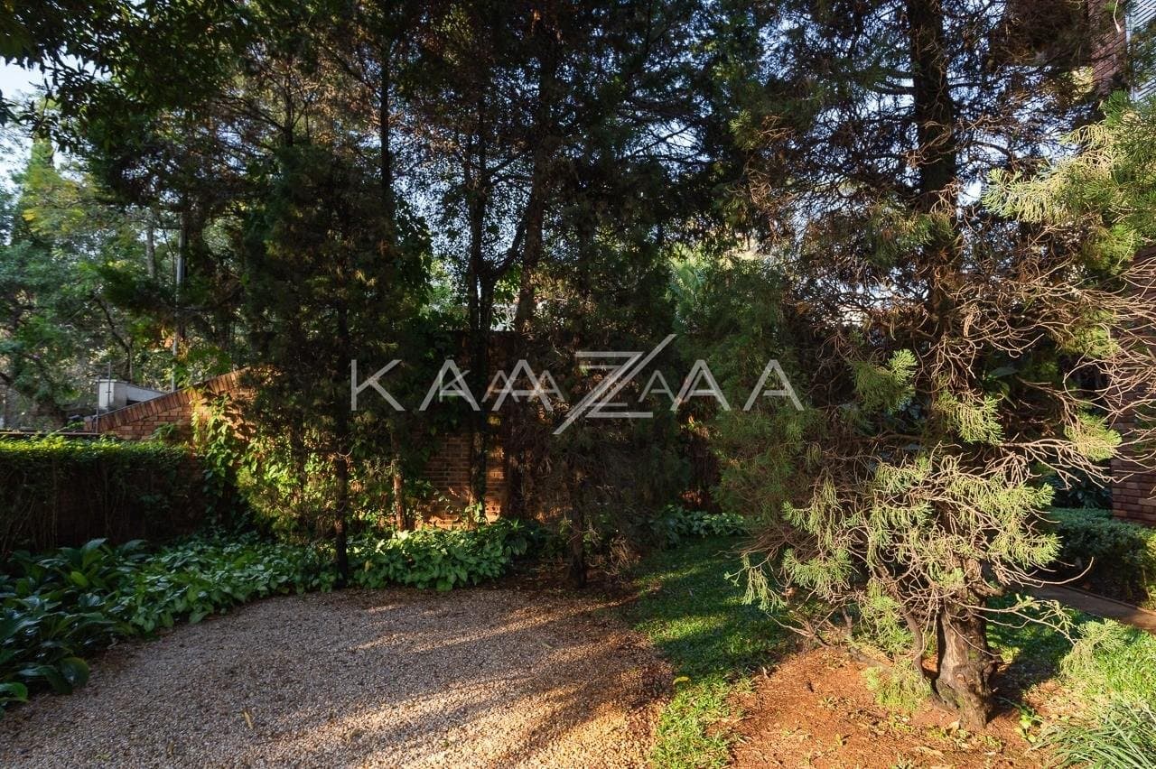 Uma residência singular no Jardim Europa, a poucos metros do Clube Harmonia - Foto 2