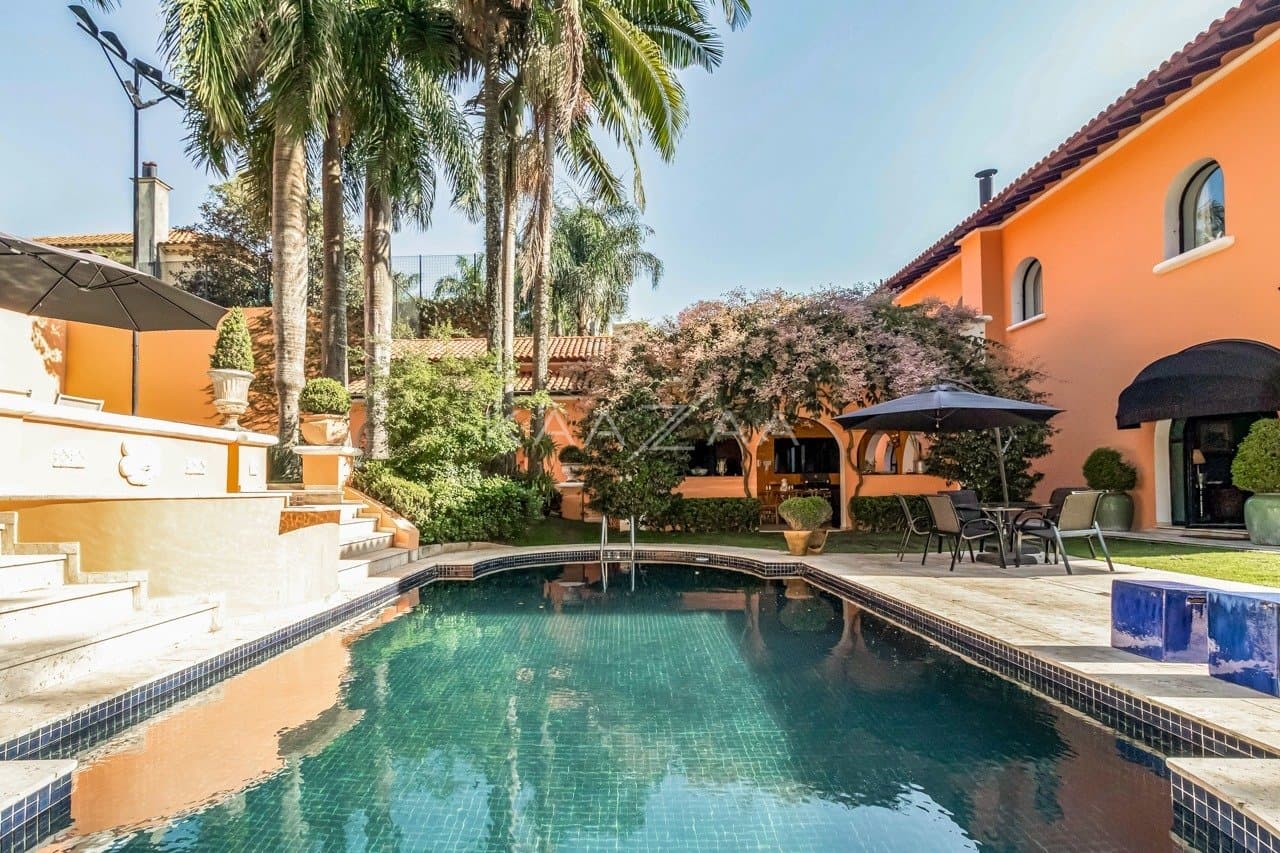 Casa deliciosa com lindo jardim e 4 suítes. Reformada, no Jardim Guedala. - Foto 2