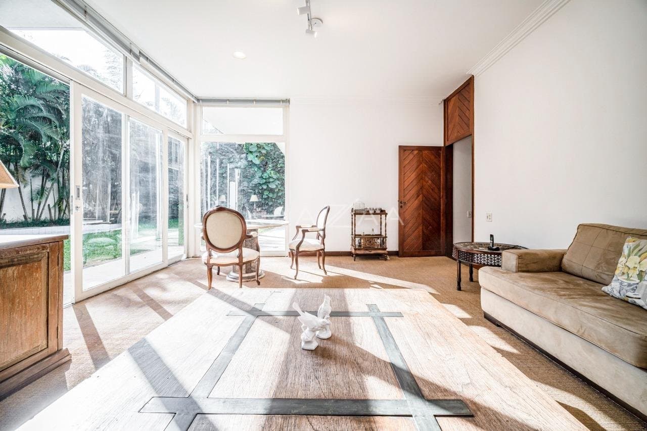 Excelente casa modernista, com lindo jardim em um amplo terreno no Jardim Europa. - Foto 14