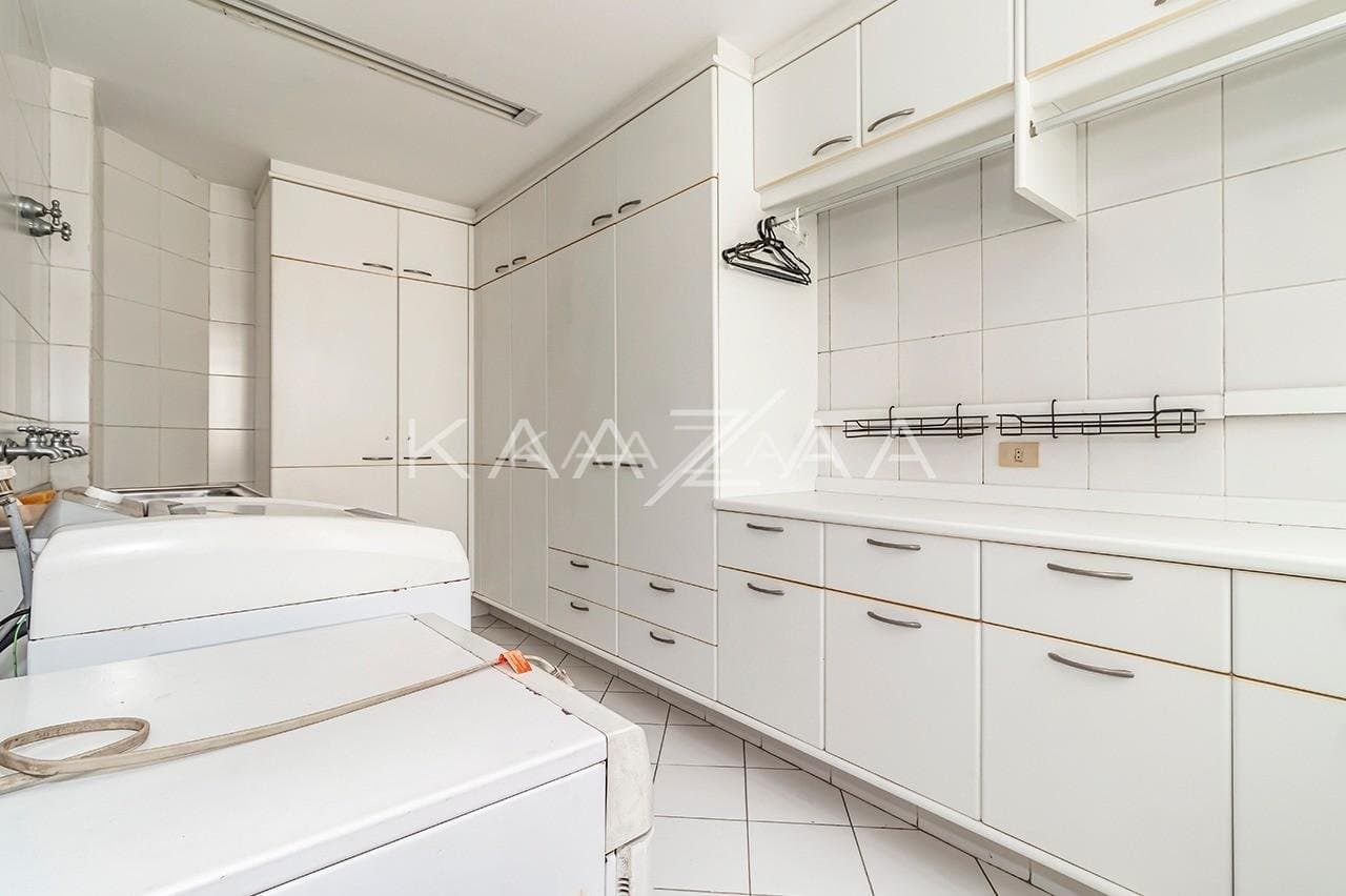 Casa exuberante com jardim e vista verde infinita. Em rua sossegada no Real Parque. - Foto 19