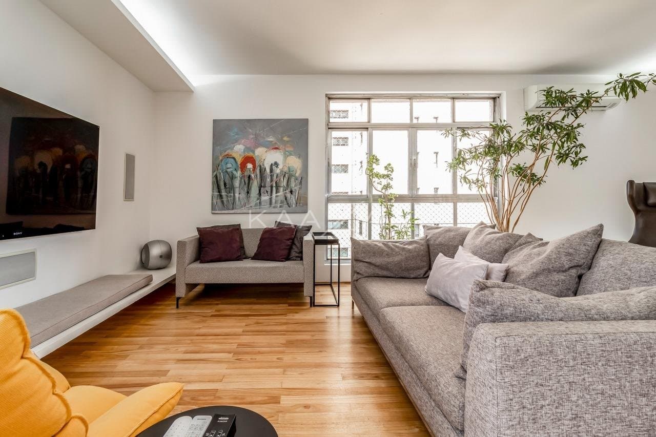 Ao lado do clube, qualidade de vida e ótimos espaços neste apartamento no Jardim Paulistano. - Foto 2