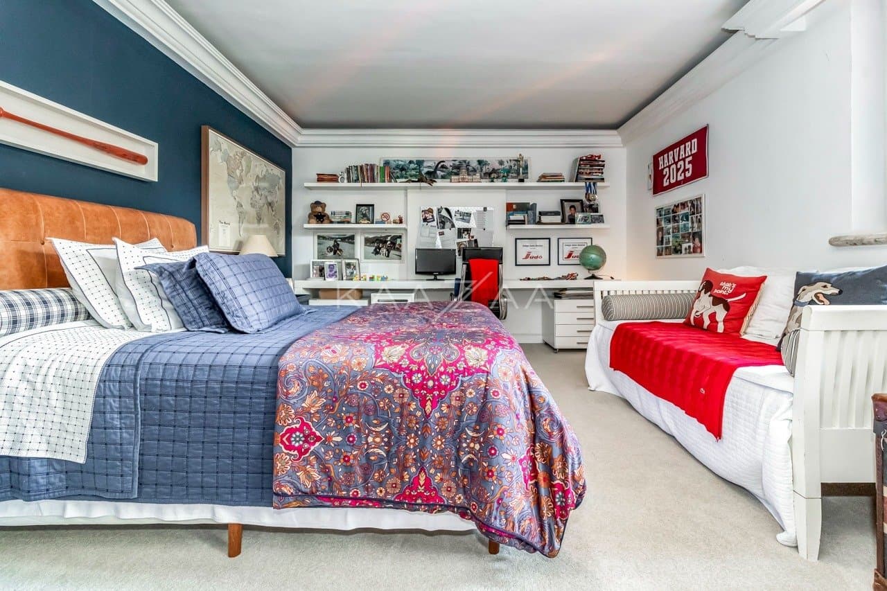 Casa deliciosa com lindo jardim e 4 suítes. Reformada, no Jardim Guedala. - Foto 35