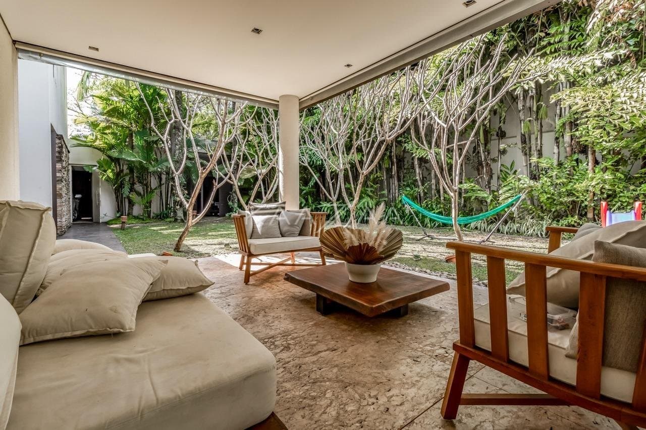 Localização cobiçada e arquitetura contemporânea. Casa extraordinária no Jardim Europa. - Foto 15