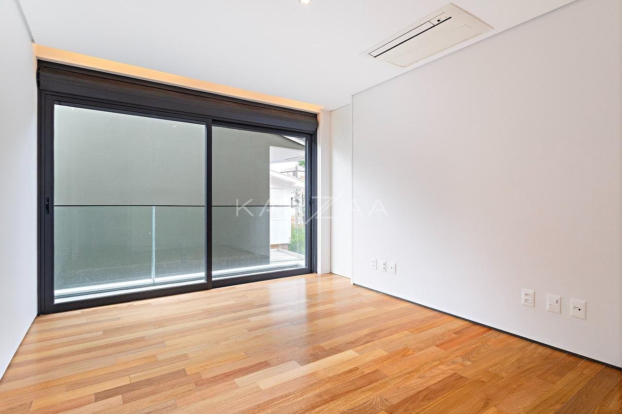 Casa nova contemporânea em rua fechada próxima aos Clubes Pinheiros, Hebraica e Shopping Iguatemi - Foto 19