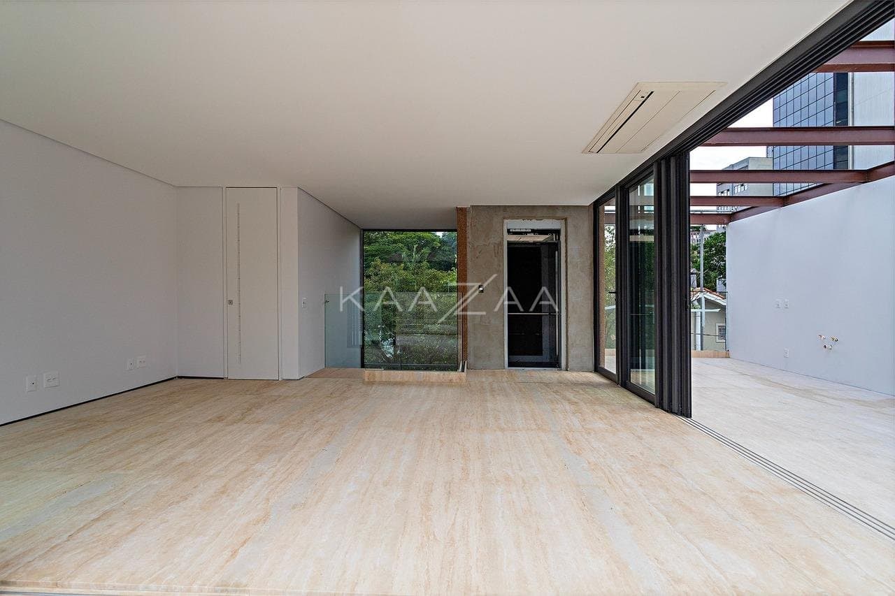 Casa nova contemporânea em rua fechada próxima aos Clubes Pinheiros, Hebraica e Shopping Iguatemi - Foto 6