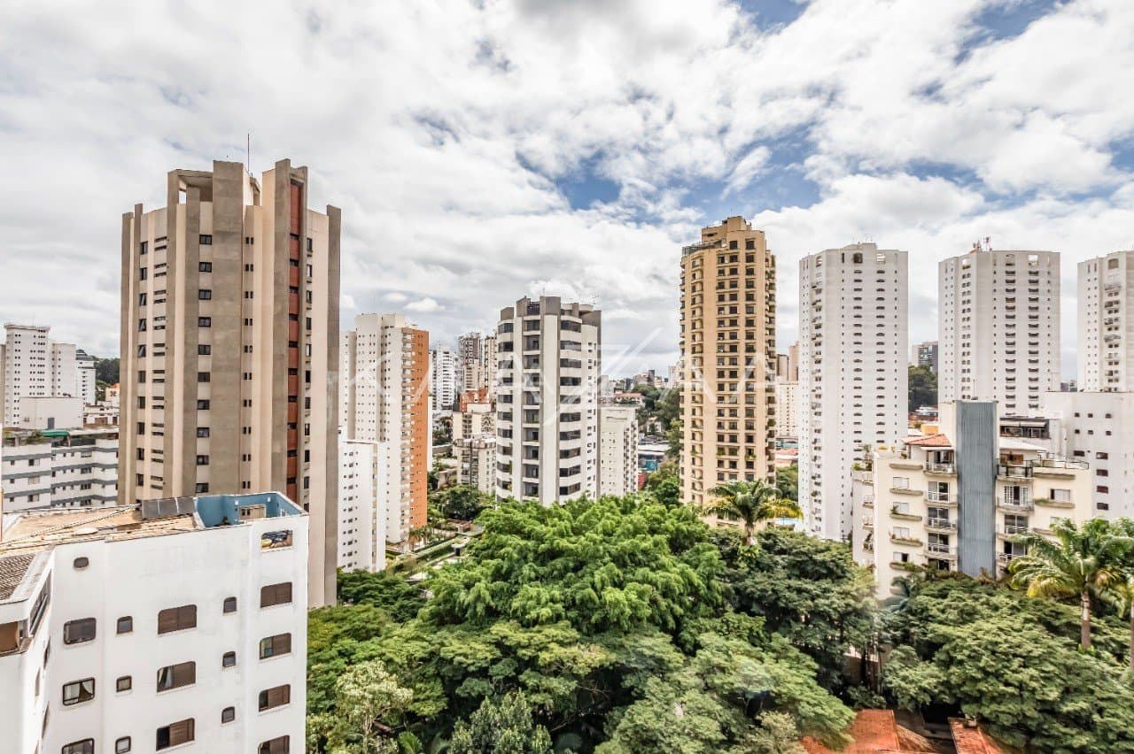 Com um visual incrível, esta agradável cobertura dispõe de espaço e tranquilidade. No Real Parque. - Foto 41