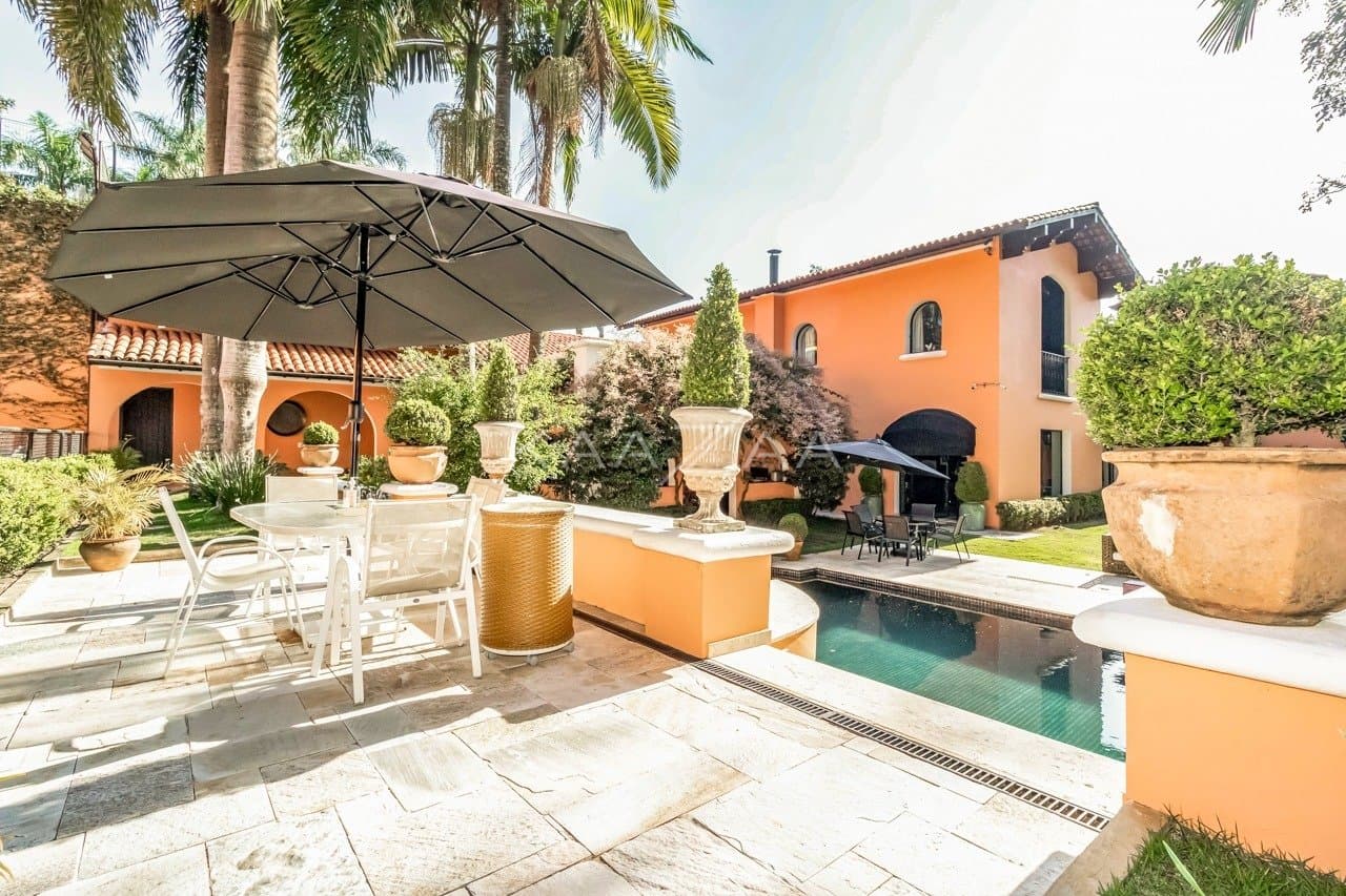 Casa deliciosa com lindo jardim e 4 suítes. Reformada, no Jardim Guedala. - Foto 5