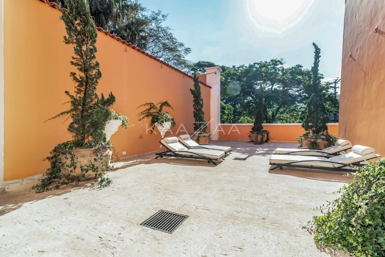Casa deliciosa com lindo jardim e 4 suítes. Reformada, no Jardim Guedala. - Foto 15