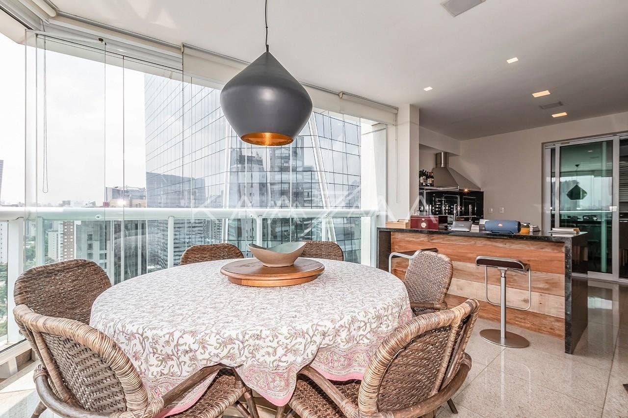 Aqui a sofisticação e infra estrutura são implacáveis. Belíssimo apartamento no Itaim Bibi. - Foto 9