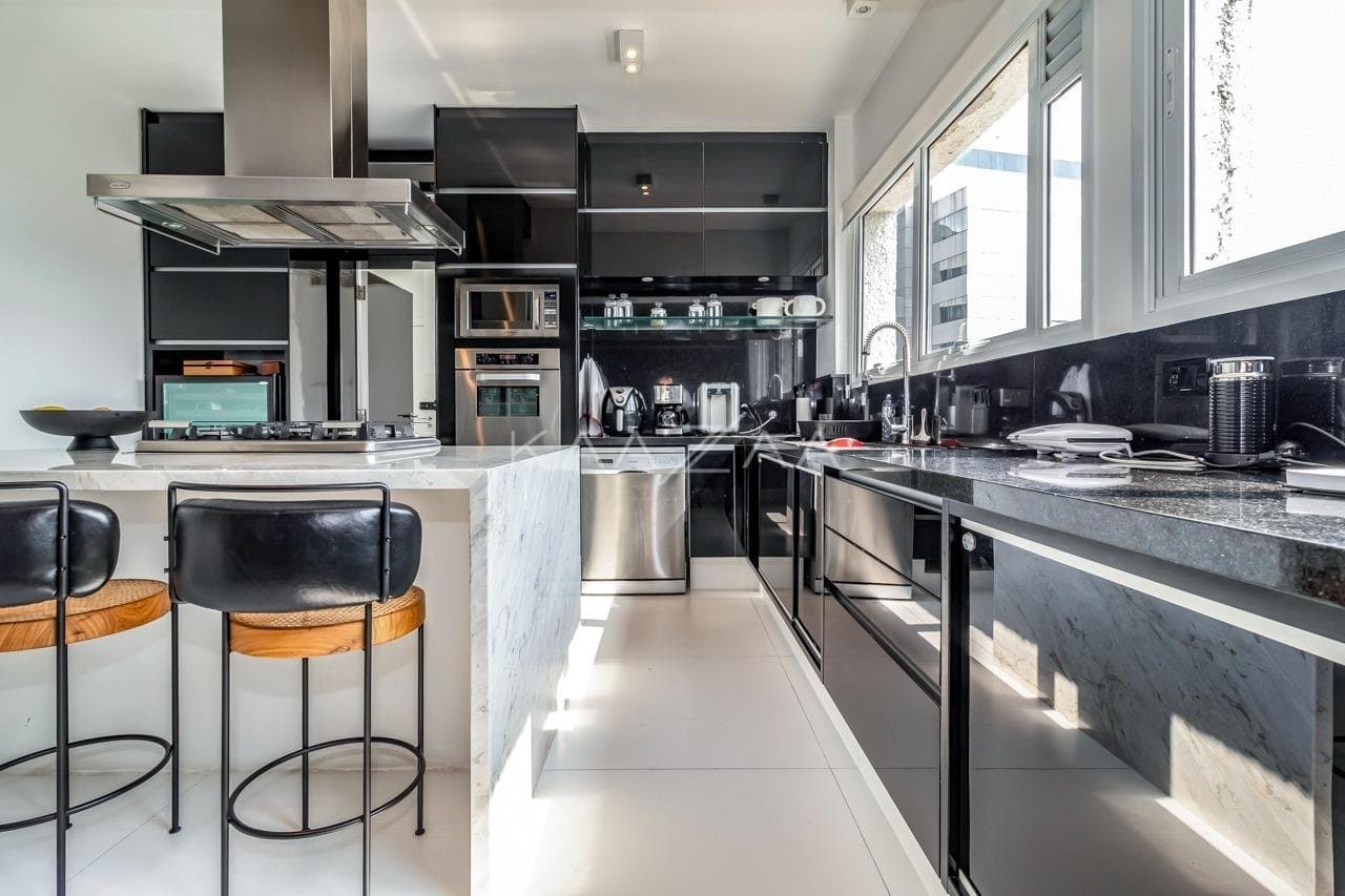 Elegância em estilo clássico: apartamento super iluminado no Itaim Bibi. - Foto 13