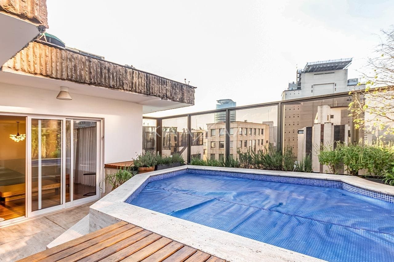 Cobertura com uma linda vista para apreciar, e um terraço delicioso para aproveitar. No Itaim Bibi. - Foto 4