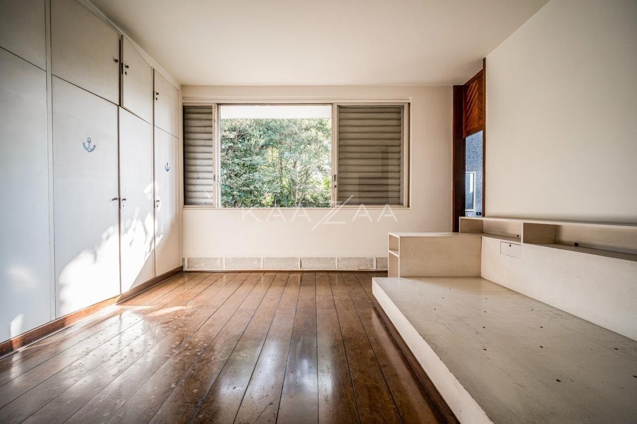Excelente casa modernista, com lindo jardim em um amplo terreno no Jardim Europa. - Foto 22
