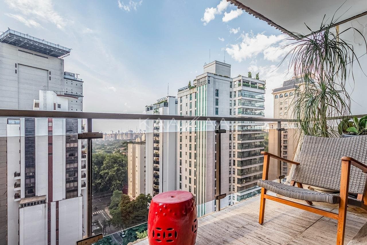 Cobertura com uma linda vista para apreciar, e um terraço delicioso para aproveitar. No Itaim Bibi. - Foto 16