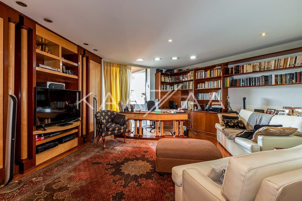 Apartamento completo no Jardins: varandas, vista verde e amplitude. - Foto 5