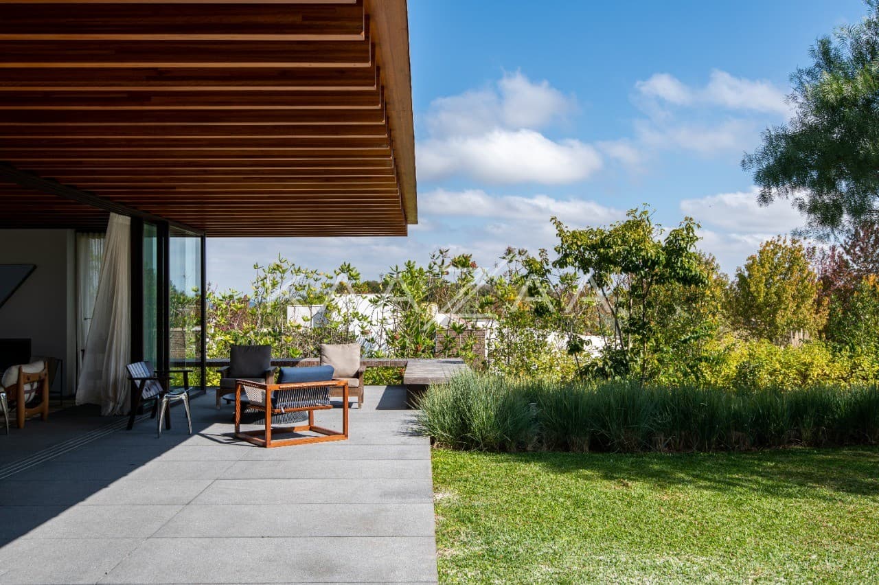 Luz, arquitetura, sofisticação: uma casa modelo na Quinta da Baroneza - Foto 19