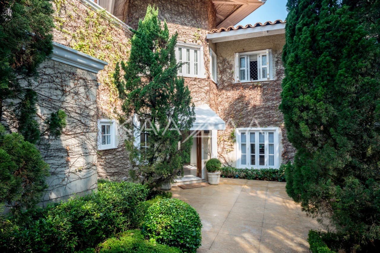 Bela e verdejante. Uma casa que faz sonhar no Jardim Guedala. - Foto 29