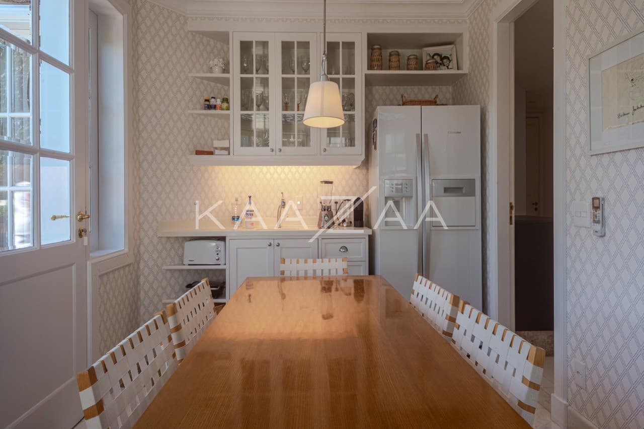 Bela e verdejante. Uma casa que faz sonhar no Jardim Guedala. - Foto 10