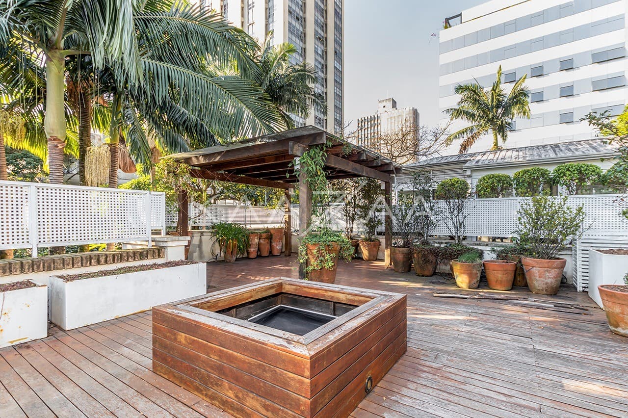 Casa no Jardim Europa com projeto impecável de Patrícia Anastassiadis - Foto 37