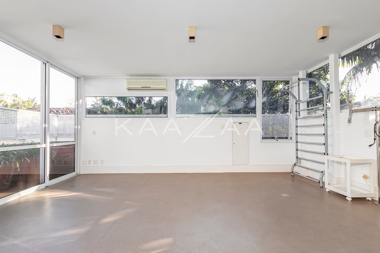 Casa no Jardim Europa com projeto impecável de Patrícia Anastassiadis - Foto 40