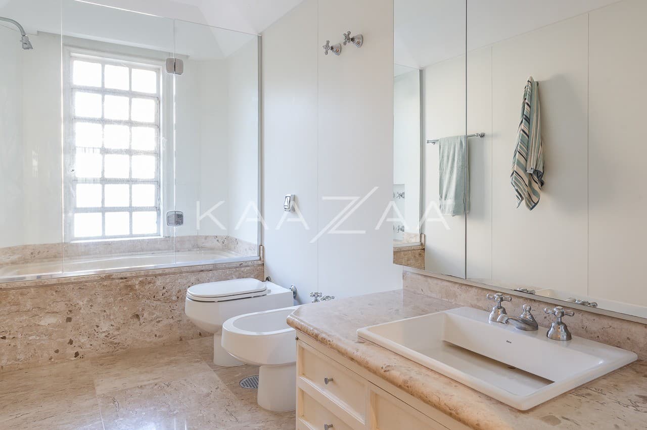 Uma residência singular no Jardim Europa, a poucos metros do Clube Harmonia - Foto 17