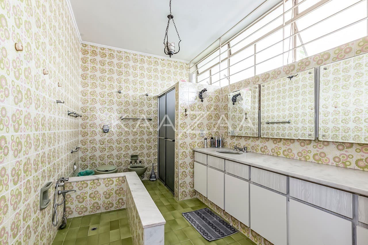 Acesso rápido ao Jardins, Itaim e Pinheiros. Casa em excelente localização no Jardim Europa. - Foto 8