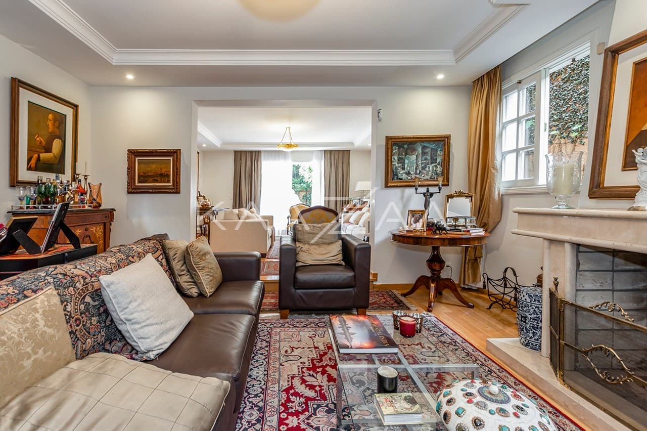 Um jardim que torna todo encontro mais gostoso. Casa no Jardim Guedala. - Foto 14