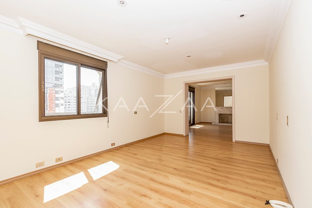 Buscando um imóvel espaçoso nos Jardins? Esse pode ser o ideal. - Foto 14