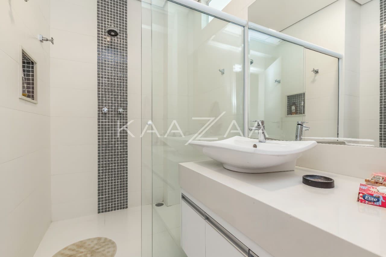 Acabamentos arrojados, rodeados de conforto e lazer, diante de uma vista arrebatadora. Cobertura duplex no Real Parque. - Foto 21