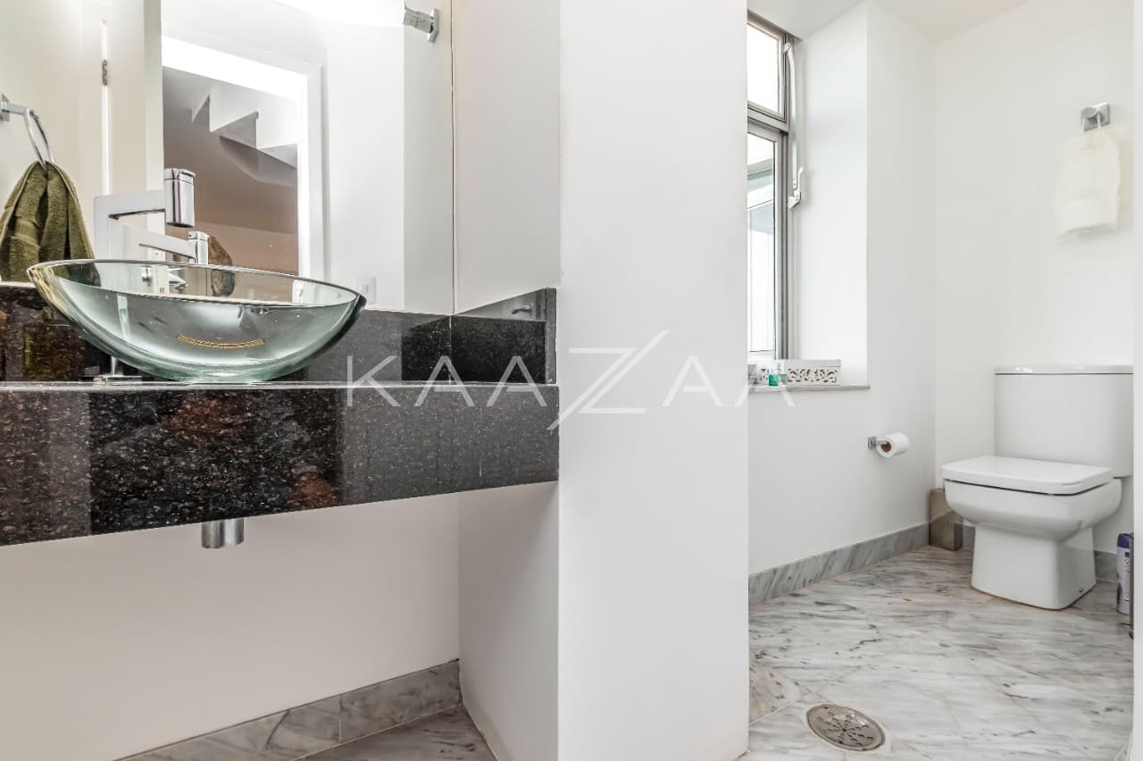 Acabamentos arrojados, rodeados de conforto e lazer, diante de uma vista arrebatadora. Cobertura duplex no Real Parque. - Foto 13