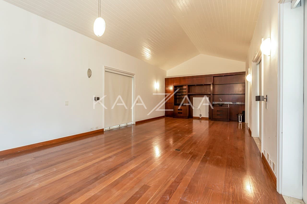 Para esquecer que está em São Paulo. Casa enorme cercada por verde no Real Parque. - Foto 9