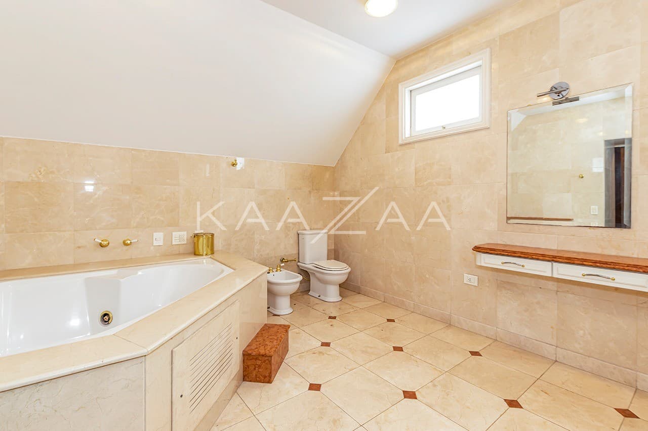 Para esquecer que está em São Paulo. Casa enorme cercada por verde no Real Parque. - Foto 16