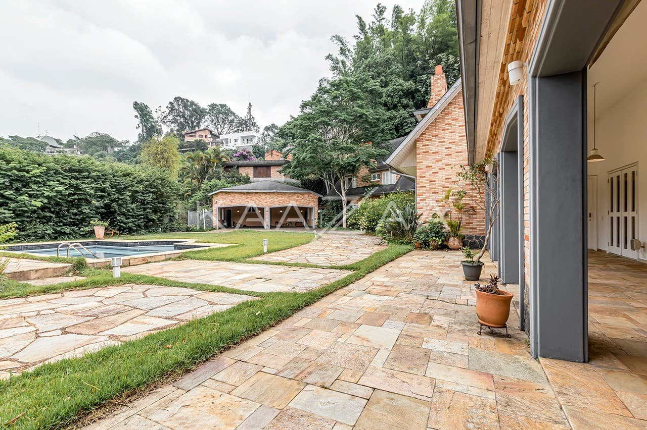 Para esquecer que está em São Paulo. Casa enorme cercada por verde no Real Parque. - Foto 32