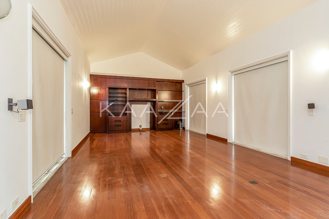 Para esquecer que está em São Paulo. Casa enorme cercada por verde no Real Parque. - Foto 10