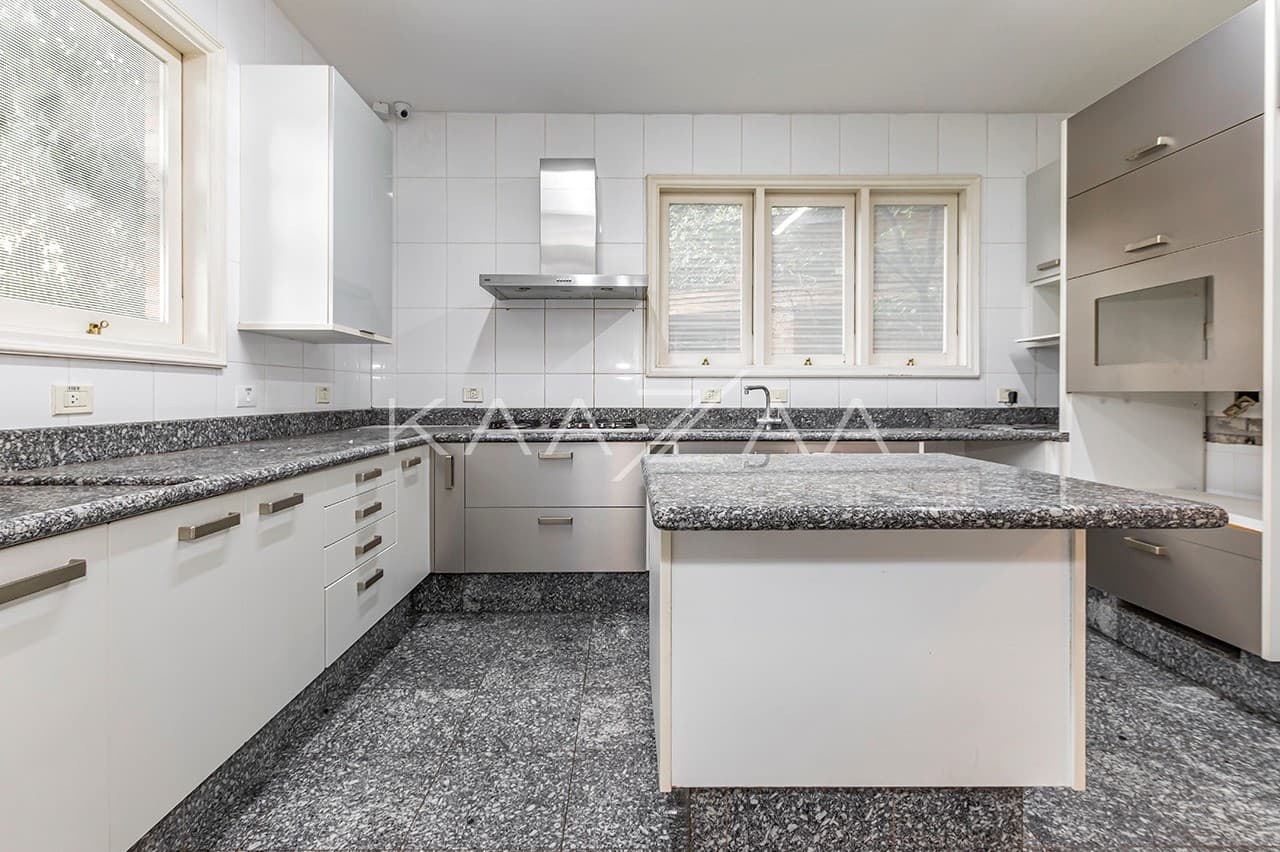 Para esquecer que está em São Paulo. Casa enorme cercada por verde no Real Parque. - Foto 30