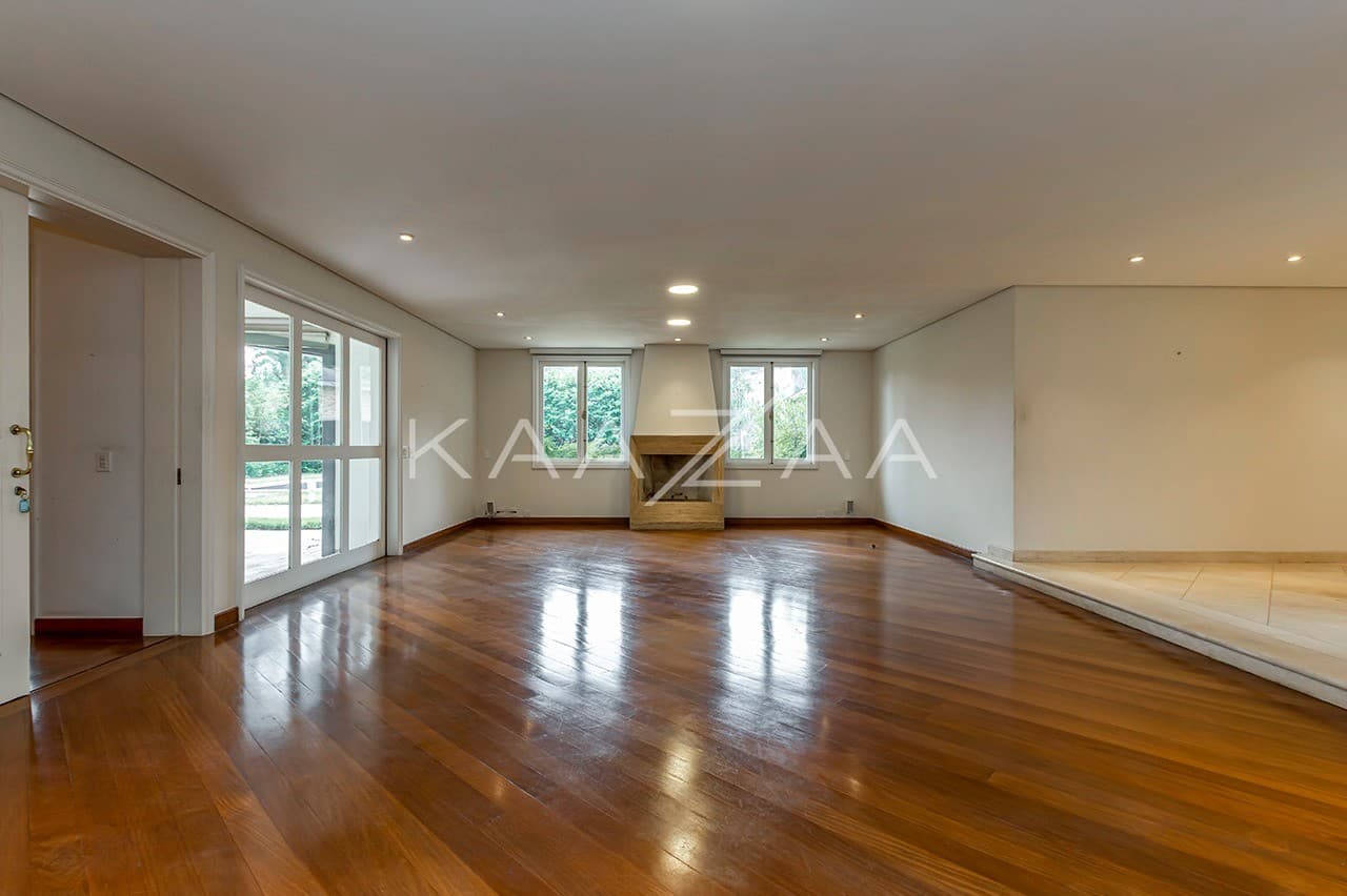 Para esquecer que está em São Paulo. Casa enorme cercada por verde no Real Parque. - Foto 5