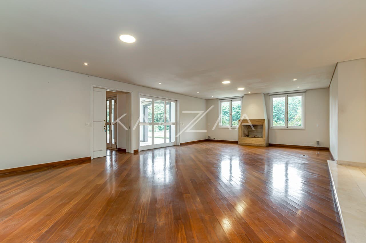 Para esquecer que está em São Paulo. Casa enorme cercada por verde no Real Parque. - Foto 4