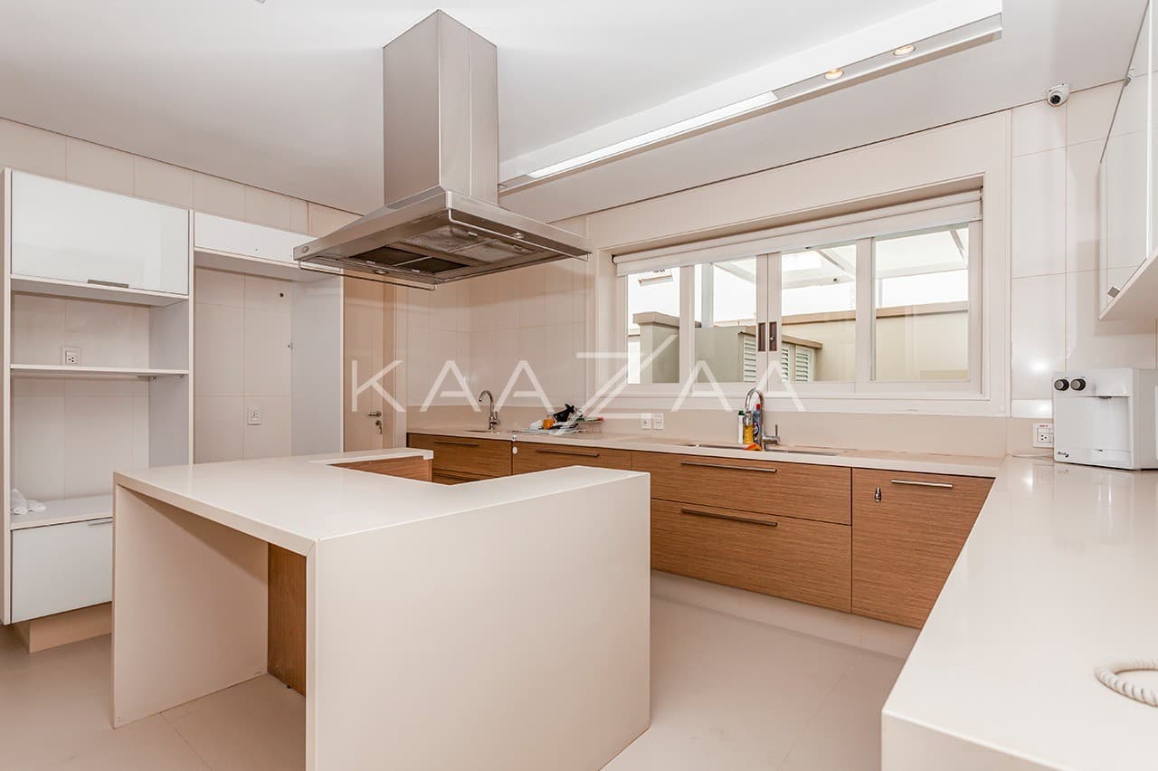 Design clean e acabamentos primorosos nesta casa na Cidade Jardim. - Foto 23