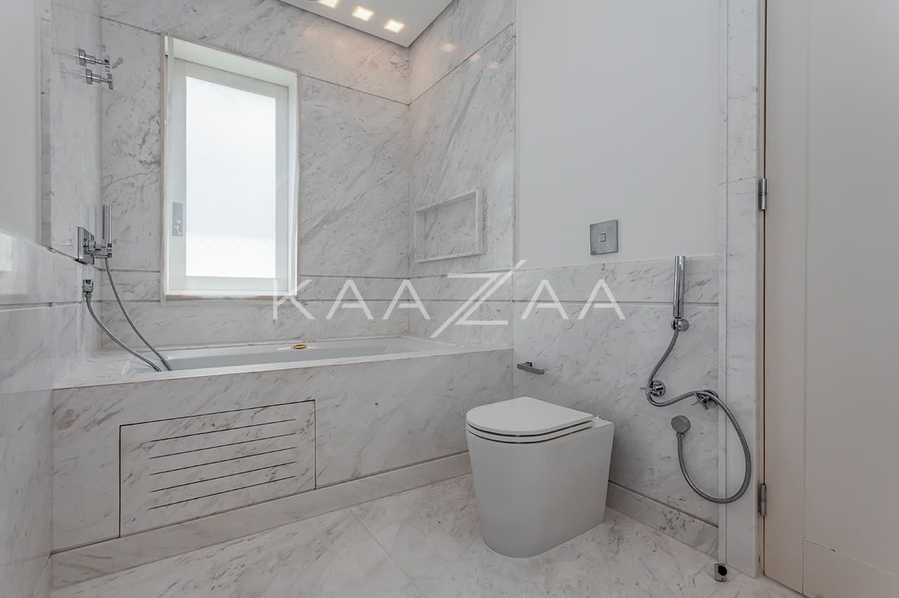 Design clean e acabamentos primorosos nesta casa na Cidade Jardim. - Foto 12