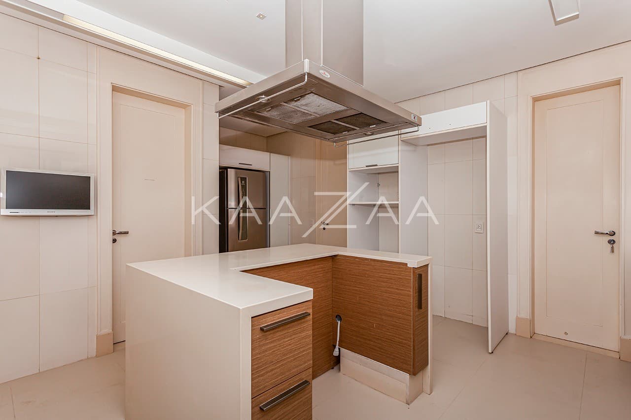 Design clean e acabamentos primorosos nesta casa na Cidade Jardim. - Foto 24