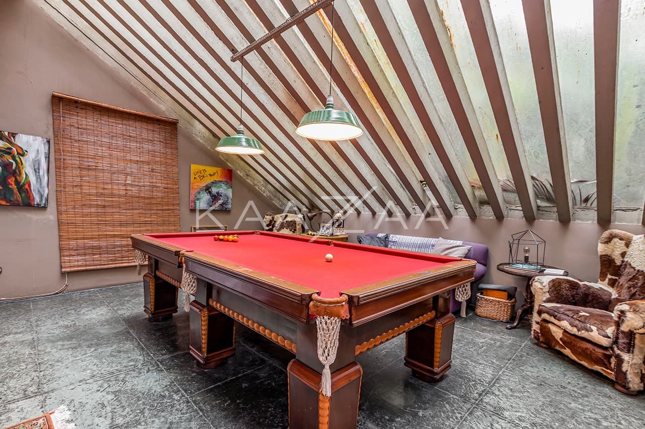 Casa brutalista com projeto arquitetônico singular e muito concreto no Jardim América. - Foto 4