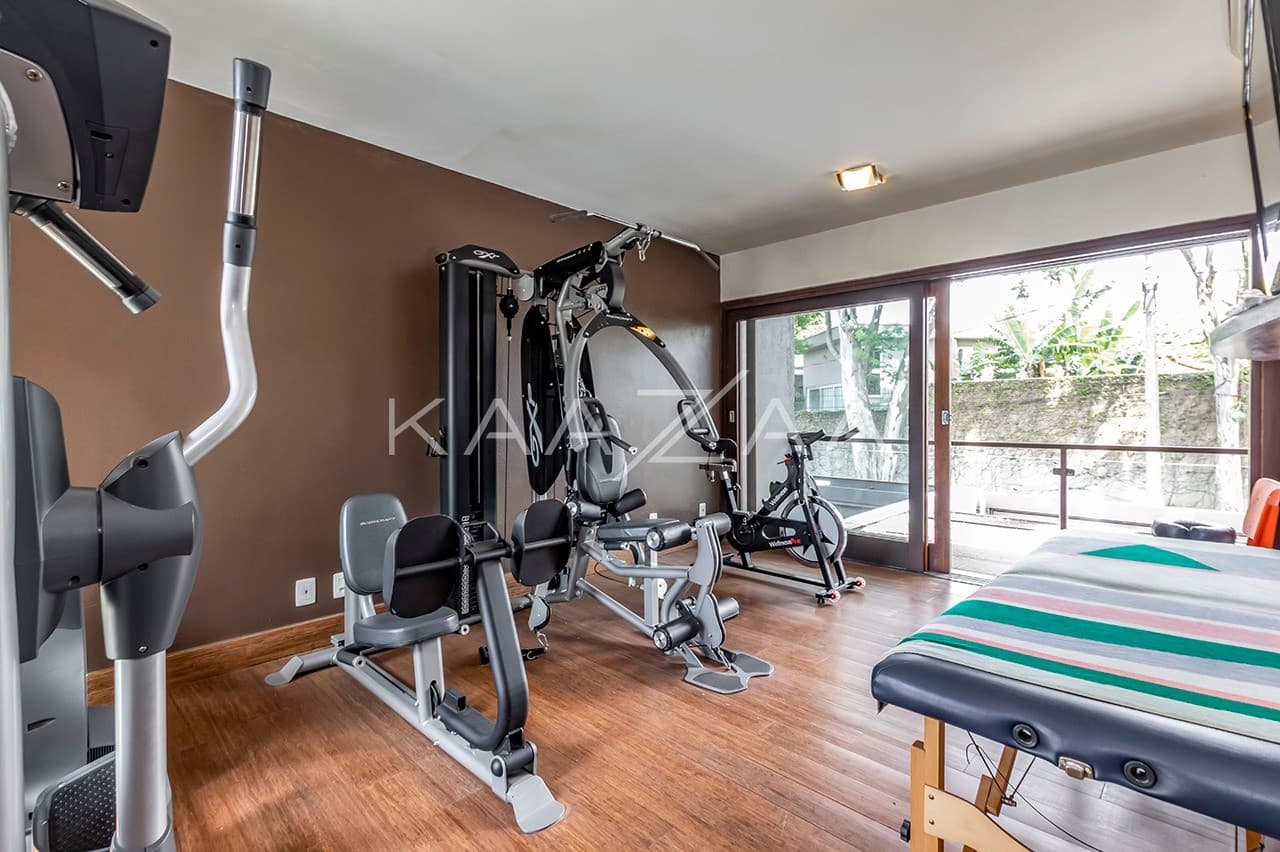 Aquele pé-direito que impressiona qualquer um. Casa em condomínio fechado na Cidade Jardim. - Foto 31