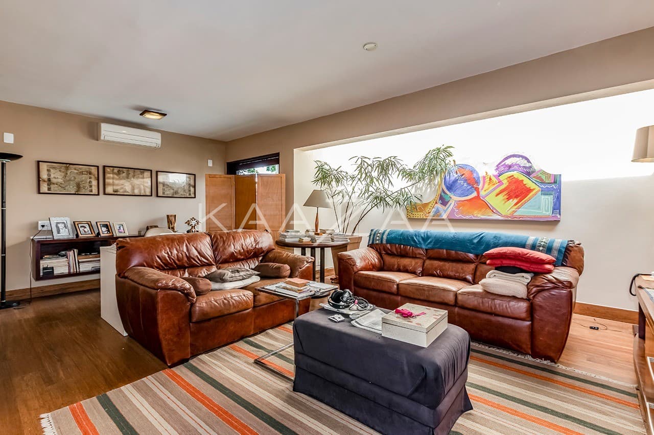 Aquele pé-direito que impressiona qualquer um. Casa em condomínio fechado na Cidade Jardim. - Foto 24