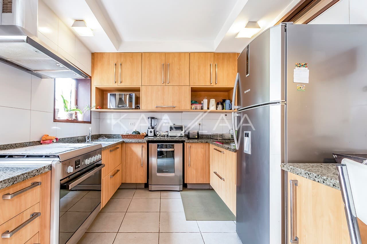 Aquele pé-direito que impressiona qualquer um. Casa em condomínio fechado na Cidade Jardim. - Foto 28