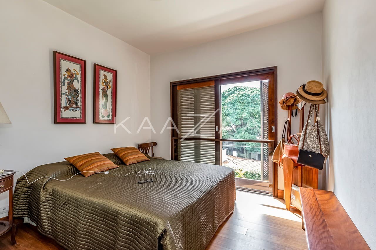 Aquele pé-direito que impressiona qualquer um. Casa em condomínio fechado na Cidade Jardim. - Foto 18