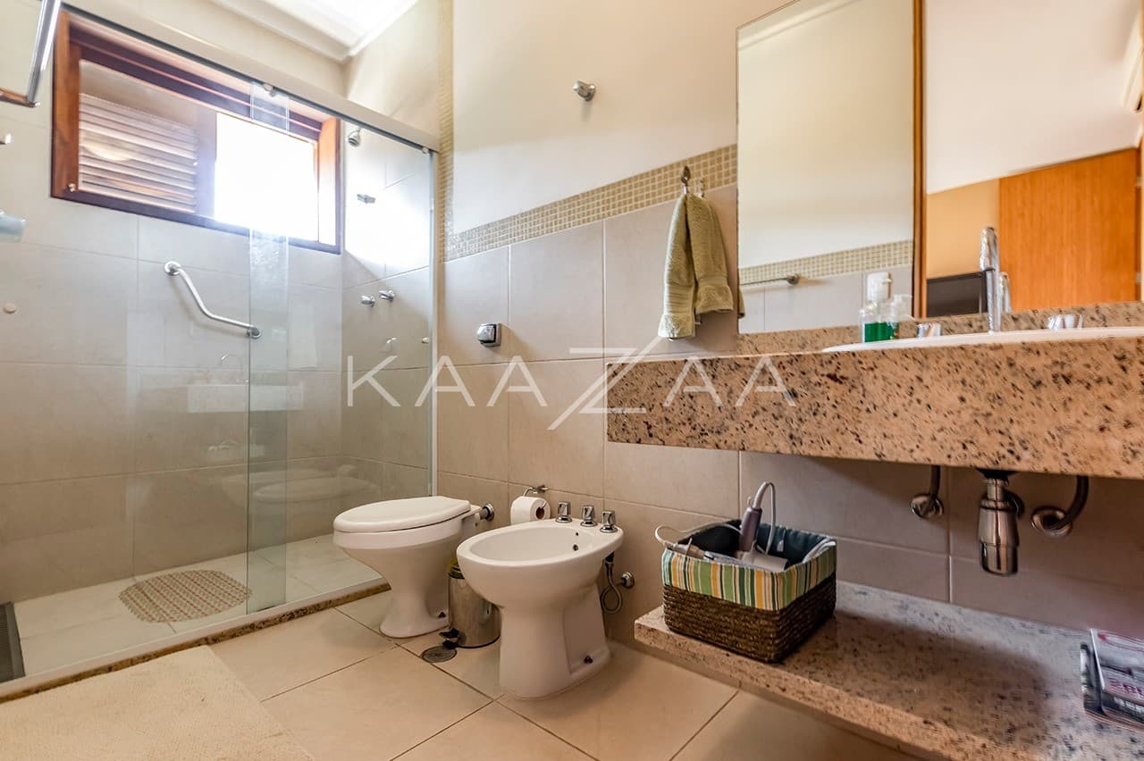 Aquele pé-direito que impressiona qualquer um. Casa em condomínio fechado na Cidade Jardim. - Foto 16