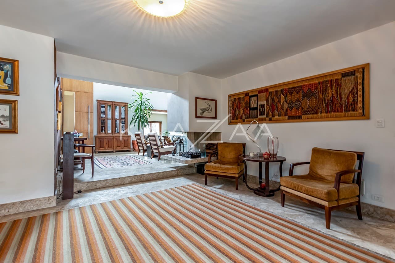 Aquele pé-direito que impressiona qualquer um. Casa em condomínio fechado na Cidade Jardim. - Foto 10