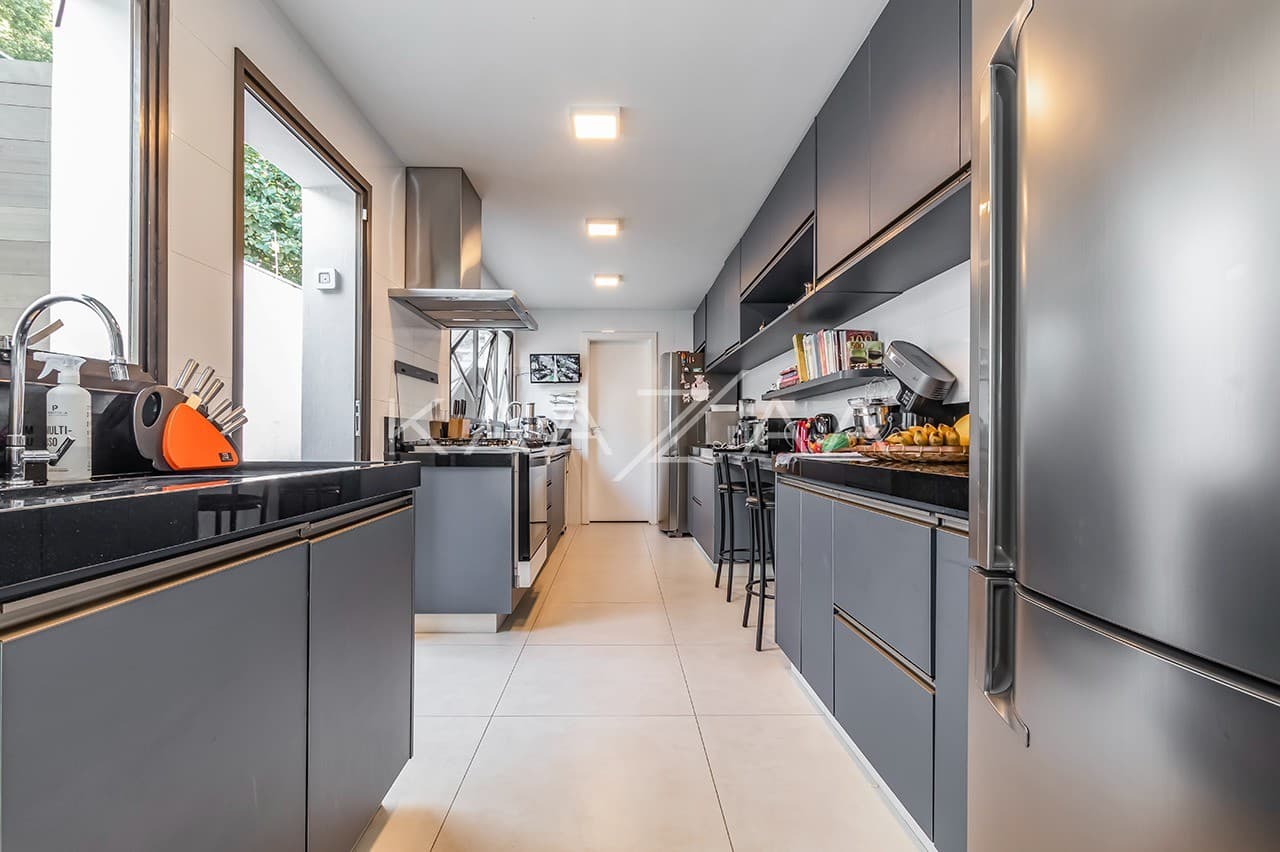 Casa ampla e reformada, com lindos detalhes. Um refúgio natural no meio de SP, no Jardim América. - Foto 13